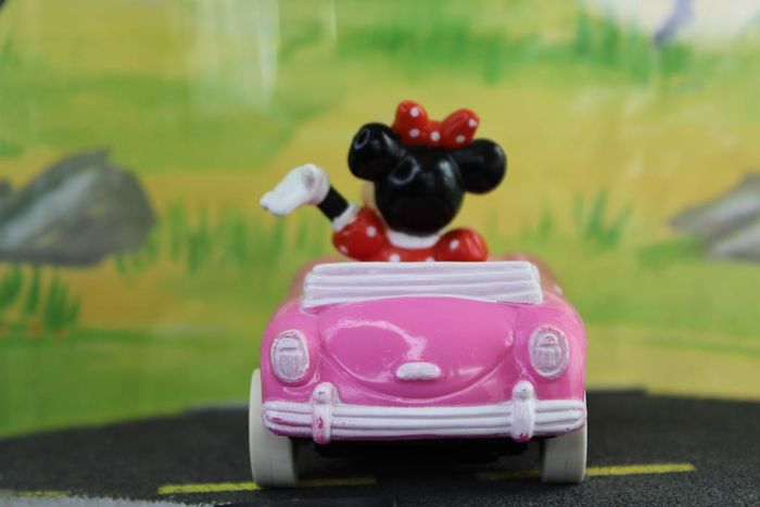 Disney Minnie en voiture - photo numéro 4