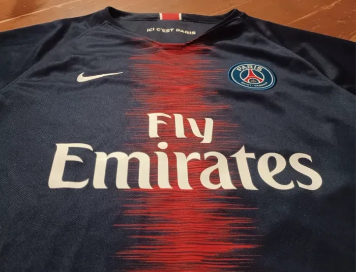 Maillot tshirt foot PSG - 2018 / 2019 - photo numéro 2