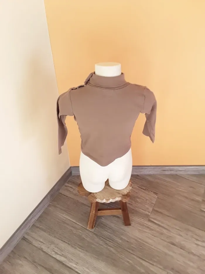 Sous pull 3 ans - photo numéro 3