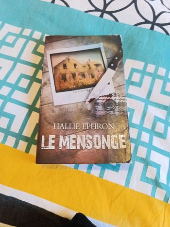 Le mensonge de hallie Efron