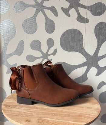 🌺Bottines marron foncé avec lacets noeud Taille 37🌺