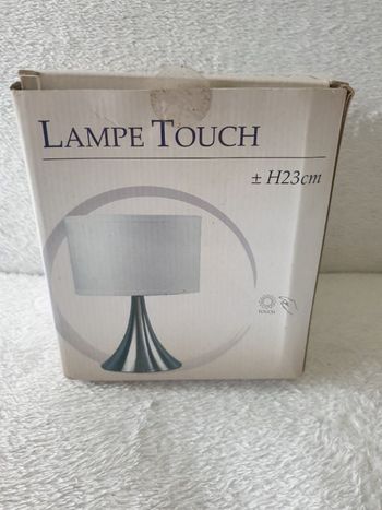 Petite lampe touch neuve