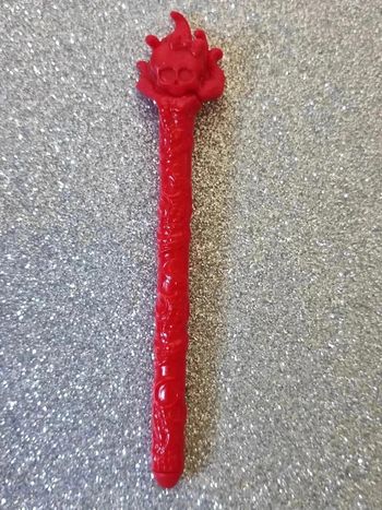 44/ accessoire Monster High rouge