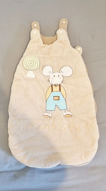 Tour de lit et gigoteuse assortis