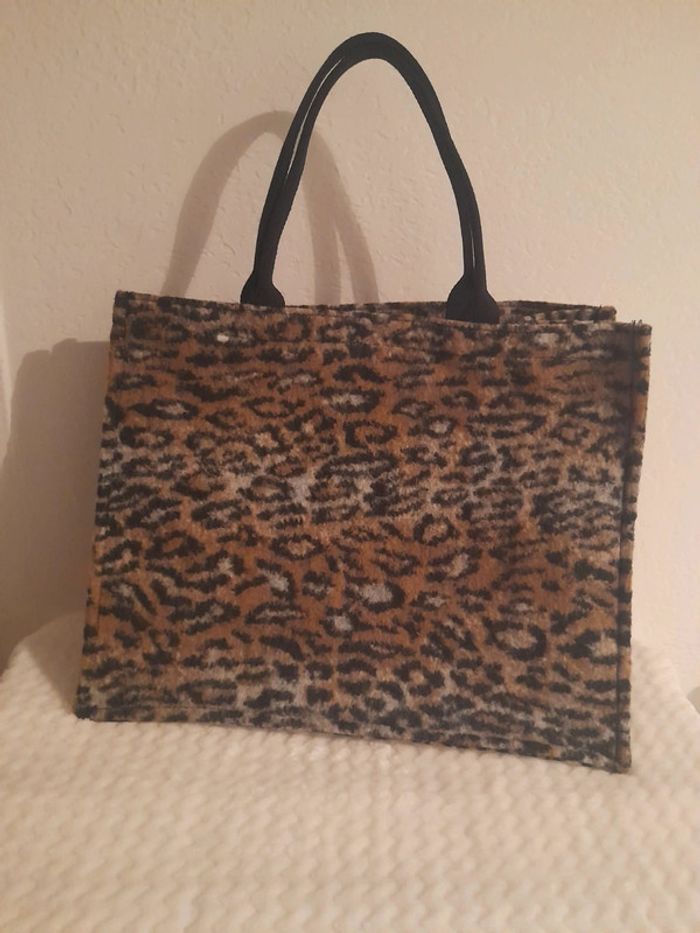 Sac à main fourre-tout motif léopard