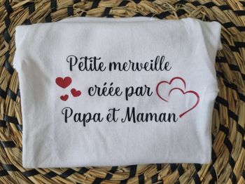 Body petite merveille créée par maman et papa