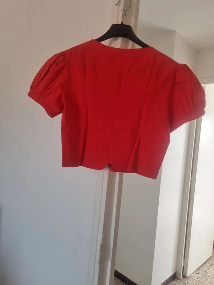 Haut rouge - photo numéro 5