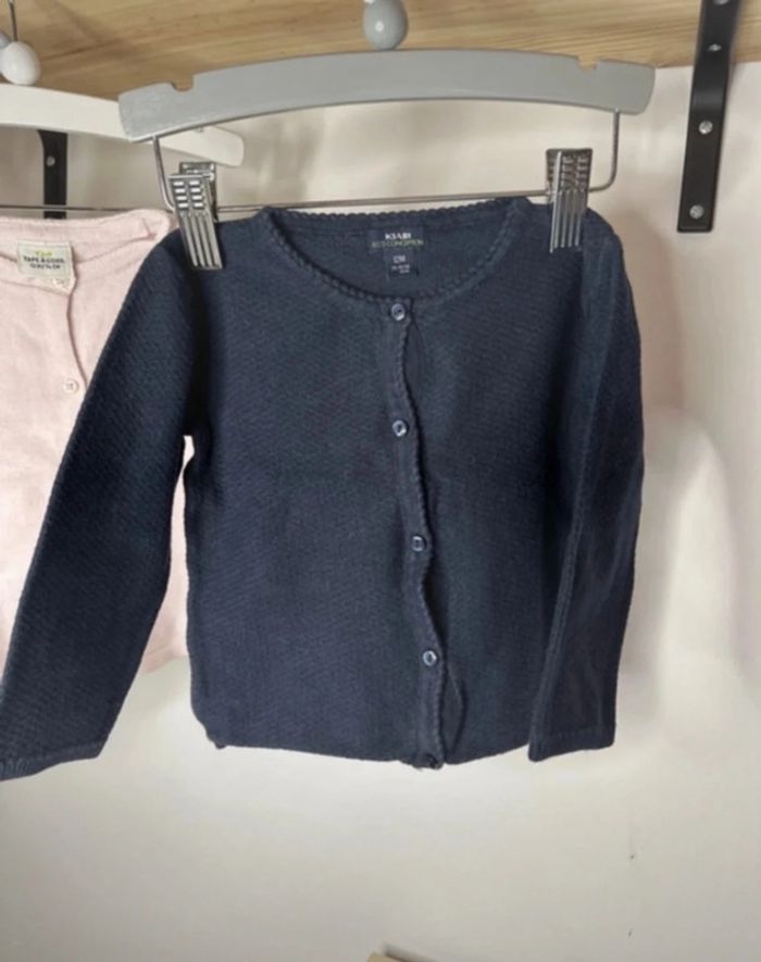 Lot 2 gilets 12mois - photo numéro 2