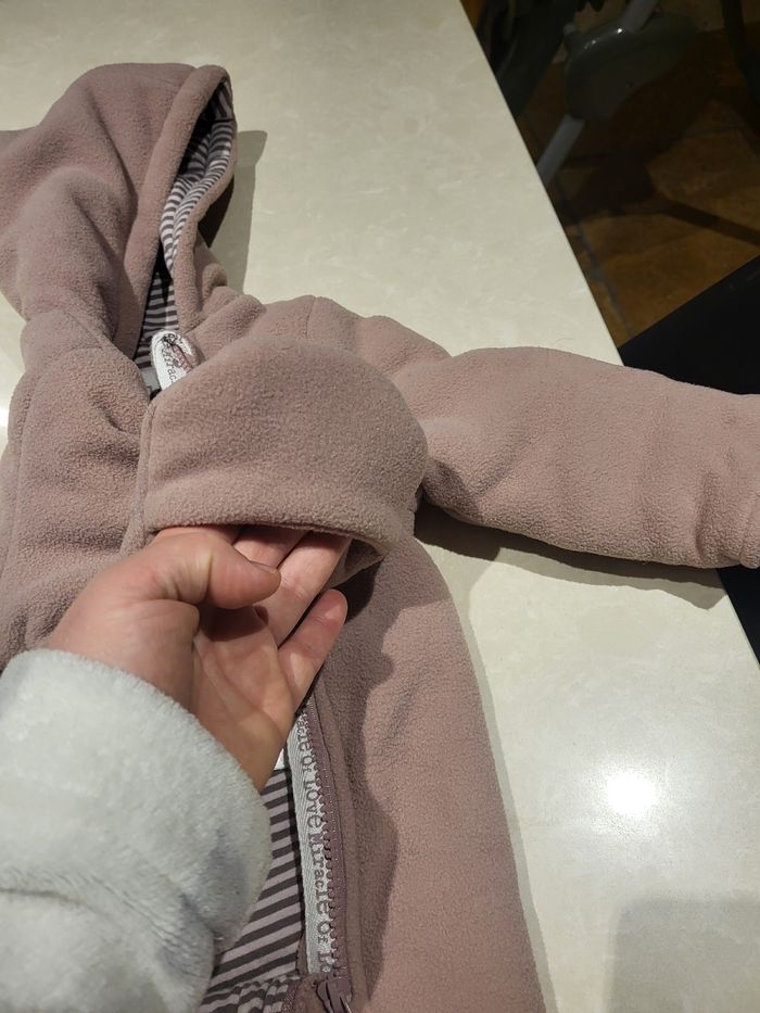 Chancelière en polaire avec moufle. - photo numéro 6