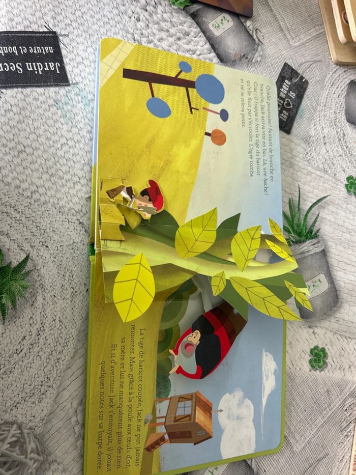 Livre à touché - photo numéro 7