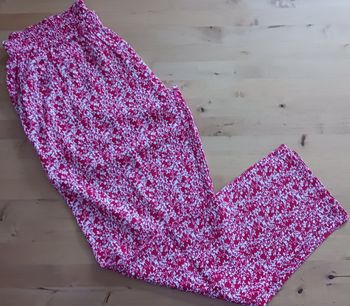 Pantalon léger été imprimé rouge et blanc