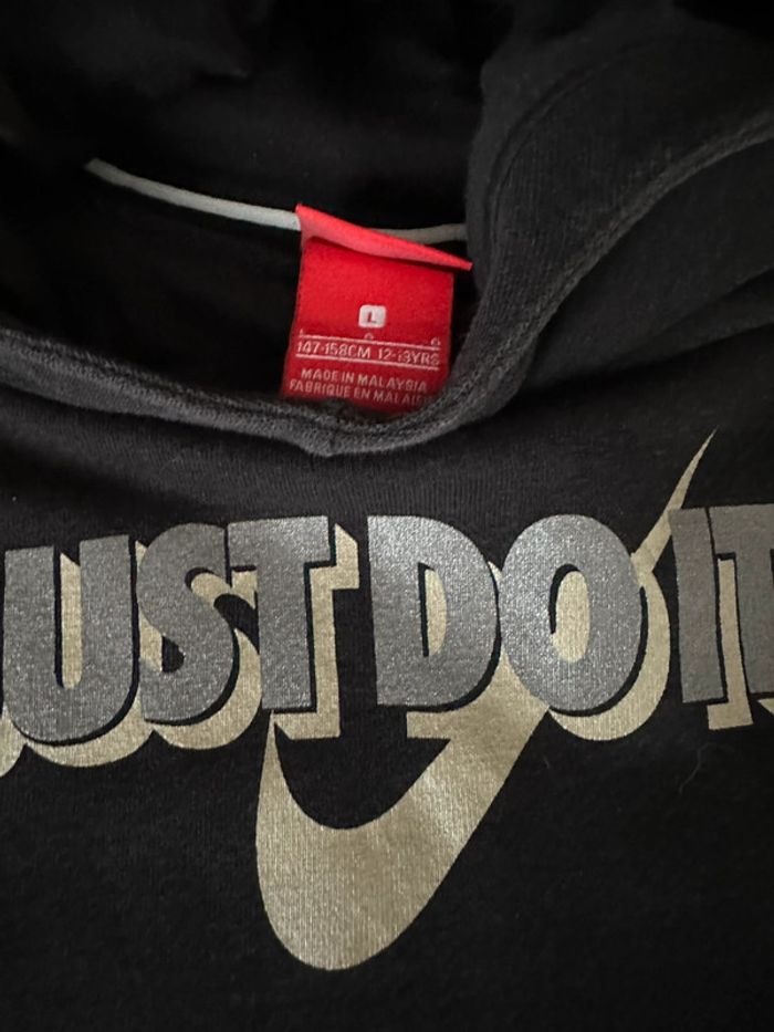 Pull à capuche Nike 10/12 ans - photo numéro 2