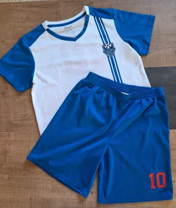 Tenue de foot 10/12 ans blanche et bleue