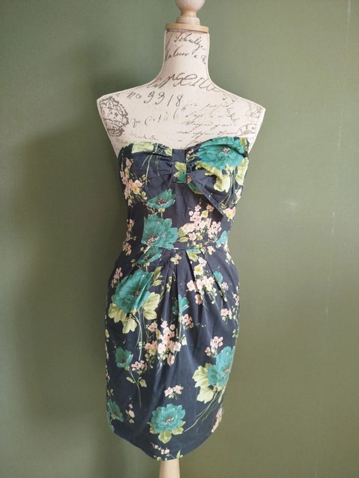 Robe fourreau