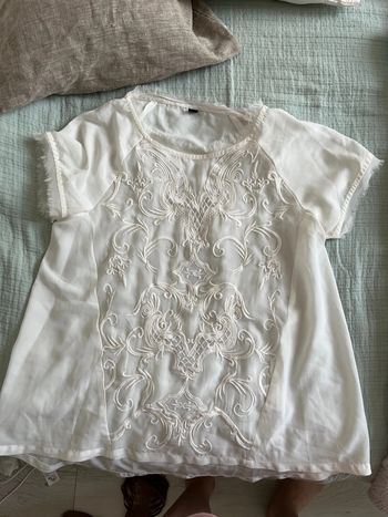 T-shirt blanc voilage