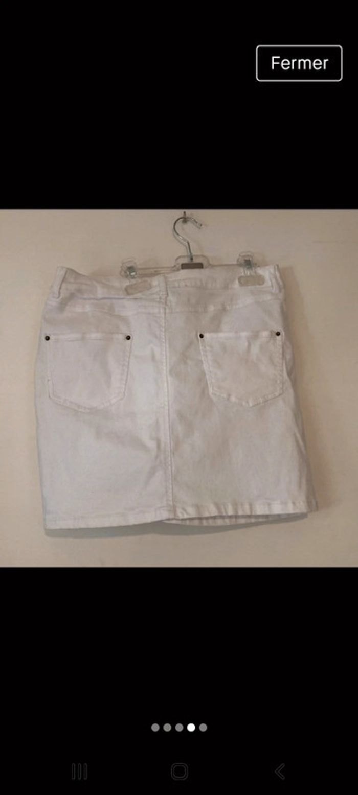 Jupe blanche - photo numéro 4