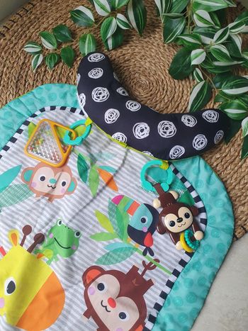 Tapis d'activités bébé splashin safari - Bright starts