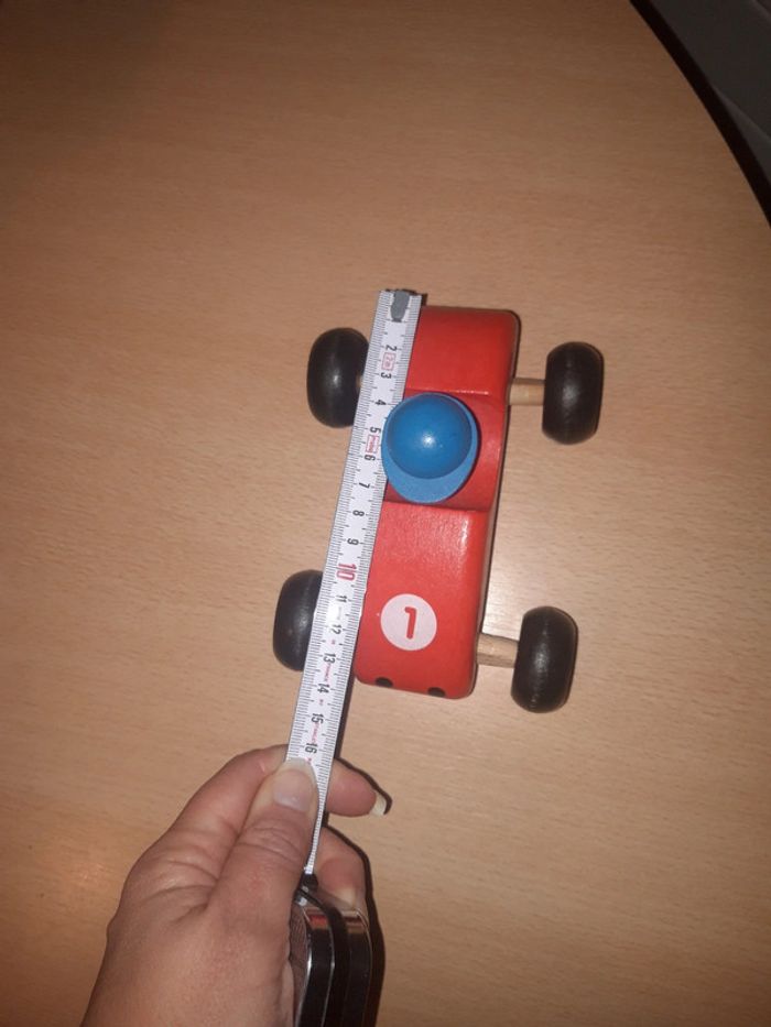 Voiture en bois - photo numéro 7