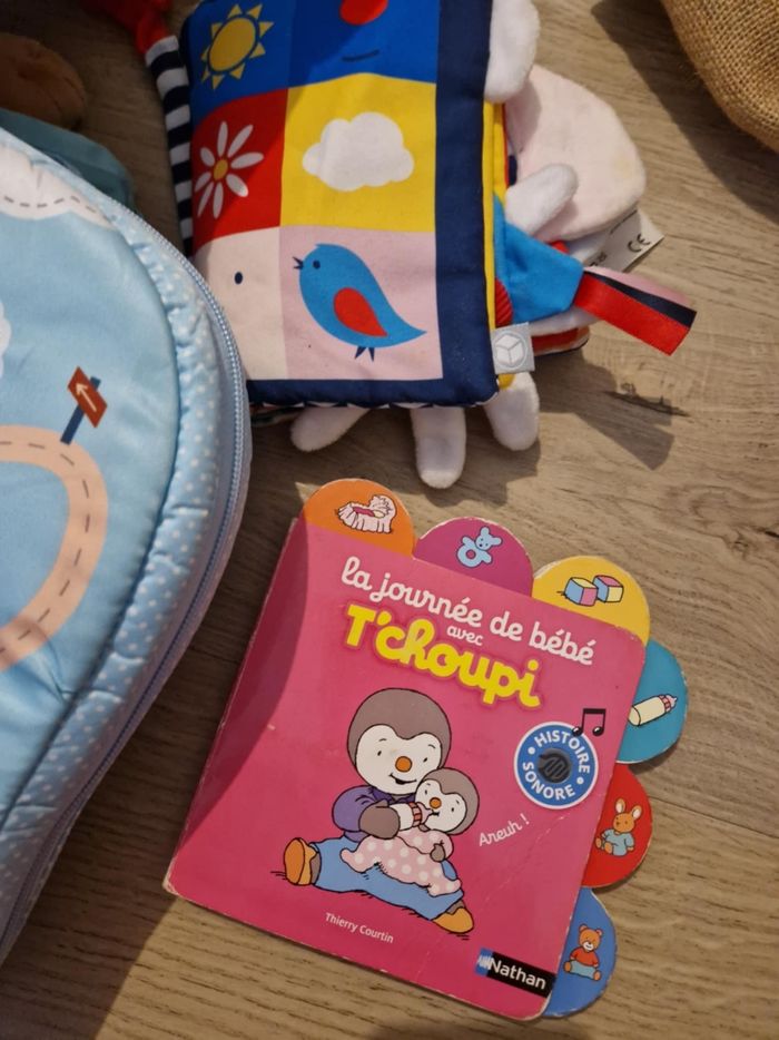 Lot jouets bébé - photo numéro 2