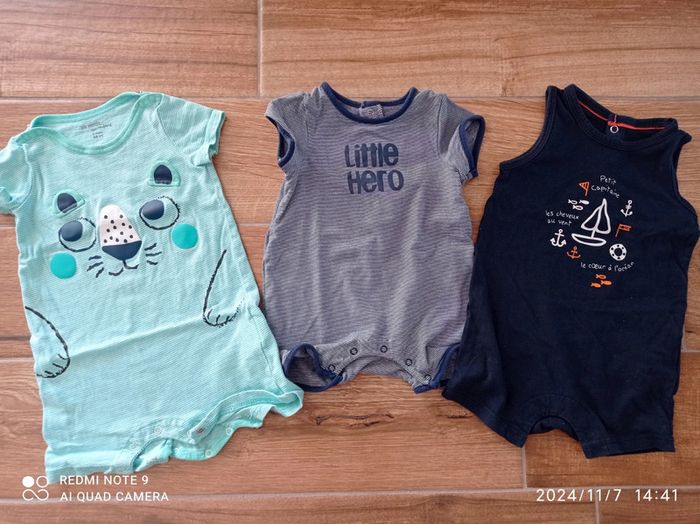 Lot 3 barboteuses combishorts 6 mois - photo numéro 2