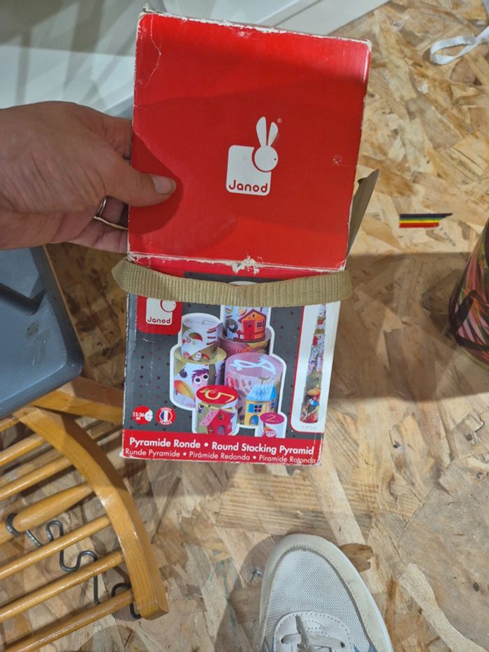 Tour a empiler - photo numéro 2