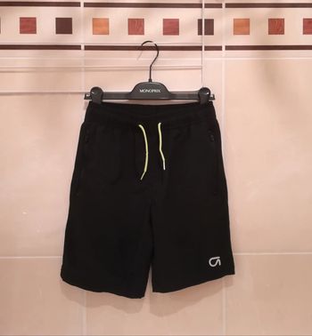 Short de sport T6/7 ans - V92B