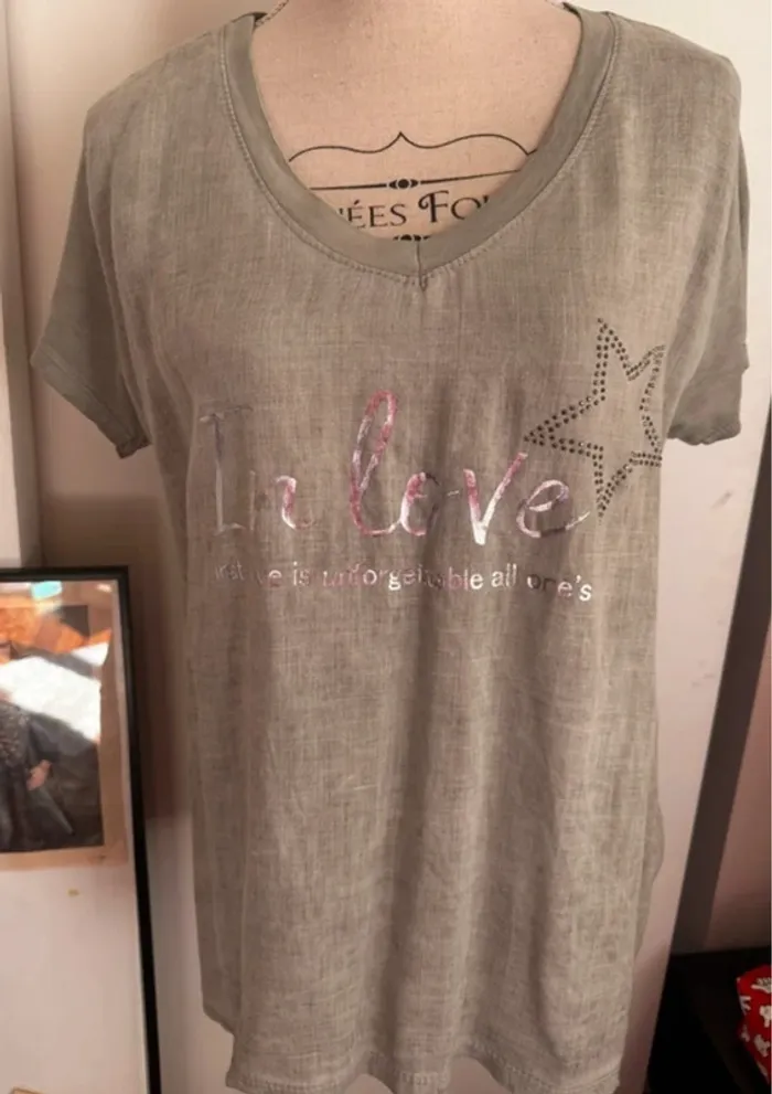 🌿 T-shirt kaki neuf - Angeles Llaz - Lin & détails argentés - Taille M - photo numéro 2