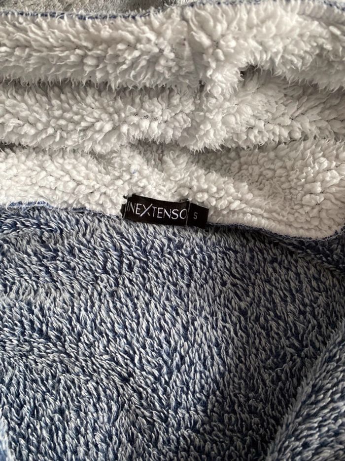 Robe de chambre grise avec étoiles - taille 5 ans - photo numéro 3