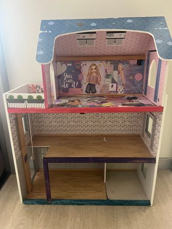 Une maison de poupée