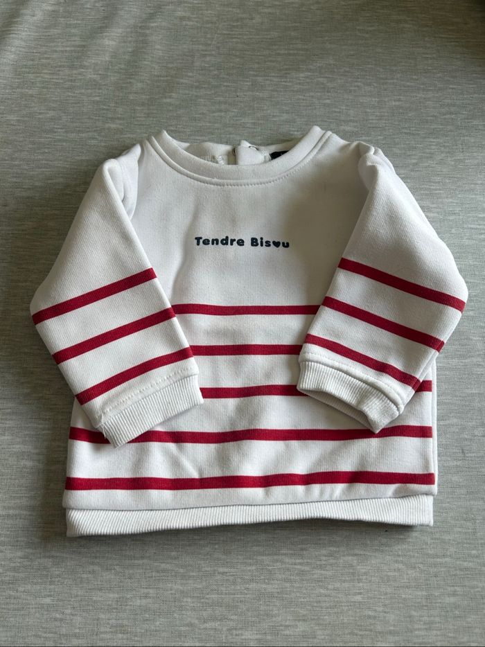 Sweat 9 mois