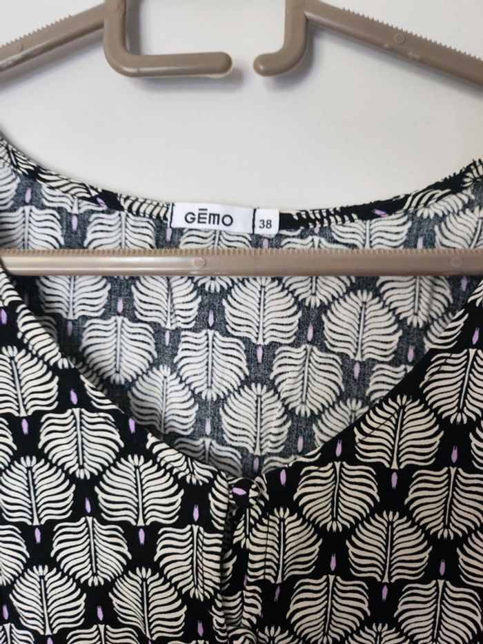 Tee-shirt top crop top haut Gemo taille 38 excellent état noir blanc et lilas - photo numéro 2