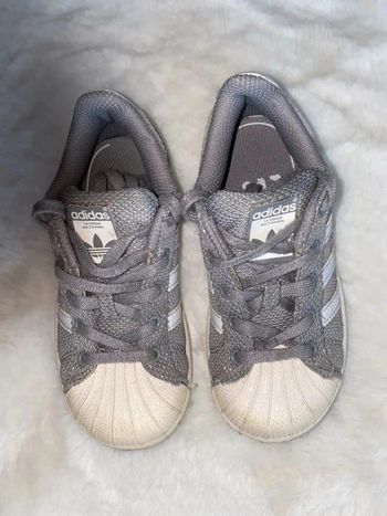 Adidas superstar t28