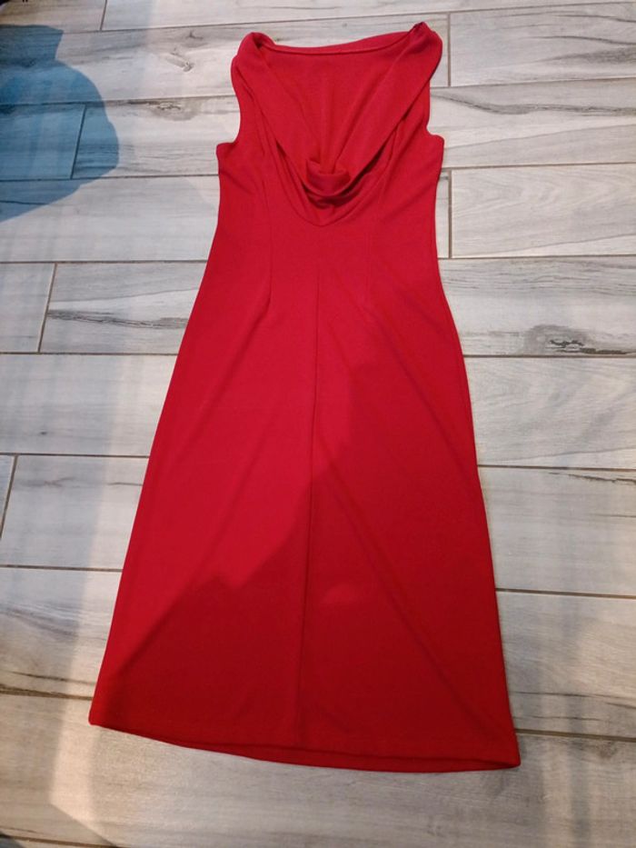 Magnifique robe décolleté dos T.S - photo numéro 2