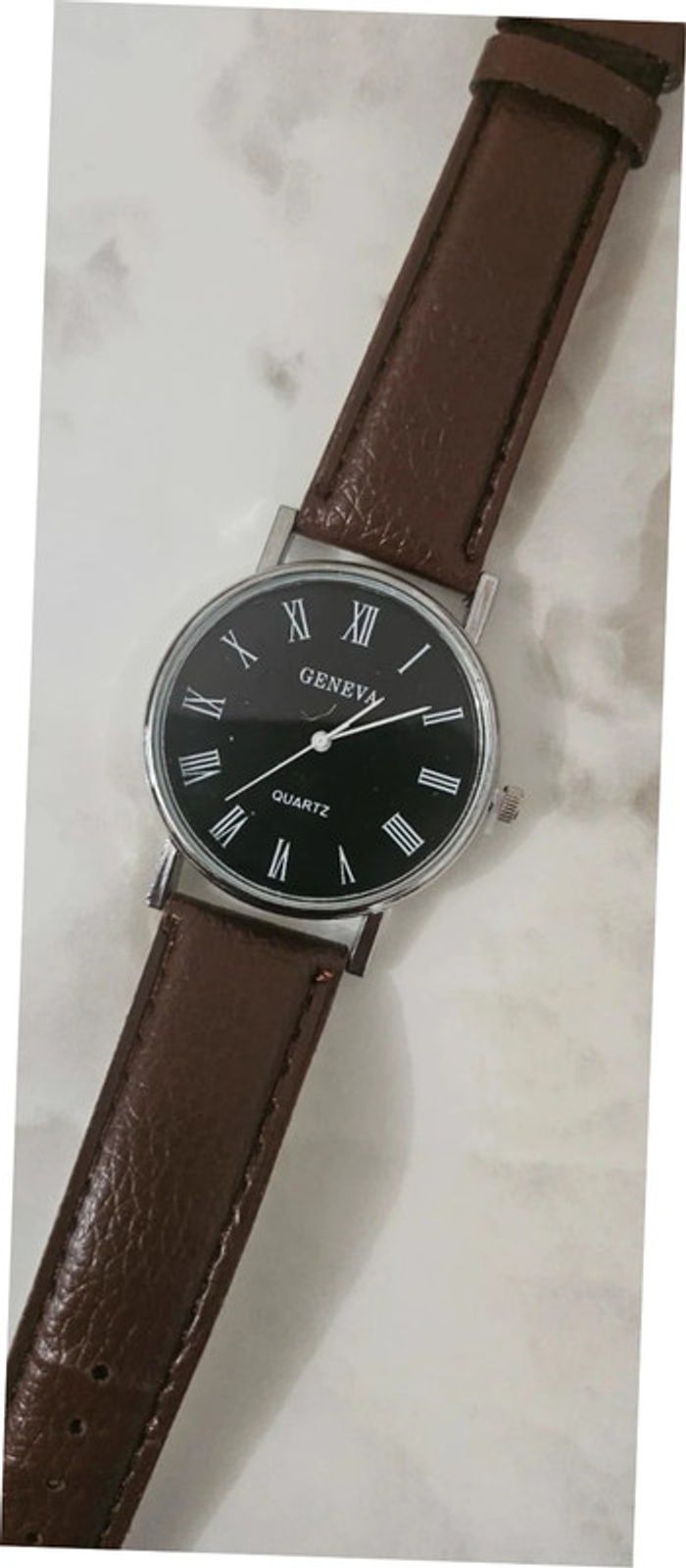 Montre neuve pour homme