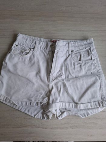 Short en jean blanche