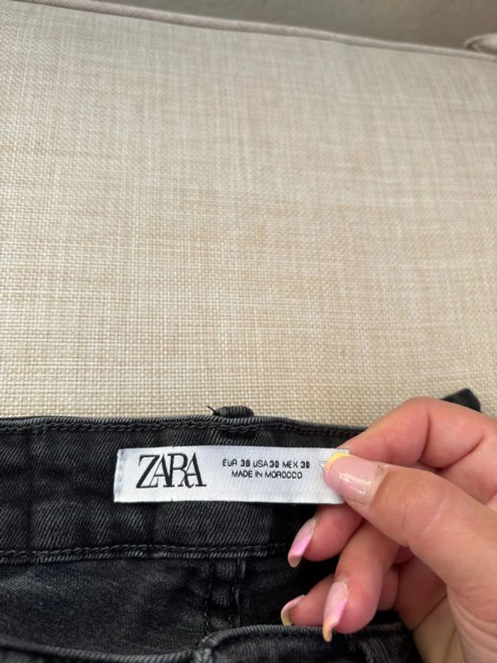 Jean noir zara taille 38 - photo numéro 4