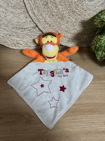 Doudou plat Tigrou Tigger’s gris orange Disney 