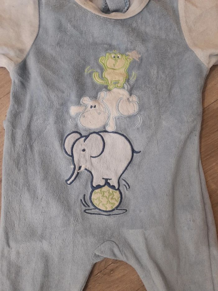 Pyjama 6 mois - photo numéro 2