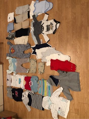 Lot vêtements bébé 9 mois