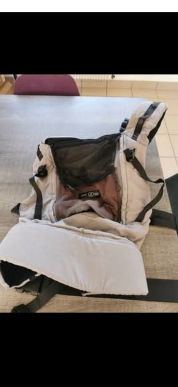 Porte bébé physio carrier