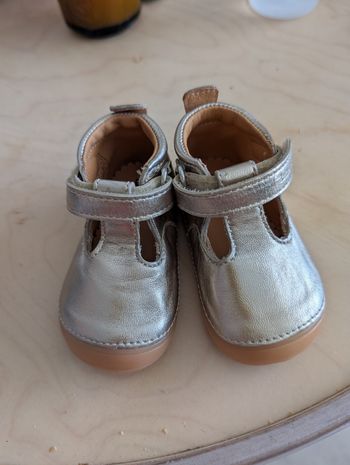 Chaussures bébé babybotte 18