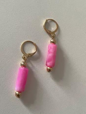 Boucle d’oreille fantaisie du groupe MaxMara