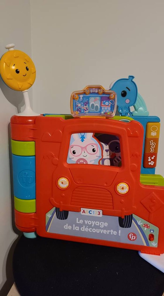 Fisher Price Livre d'activités géant Le voyage de la découverte
