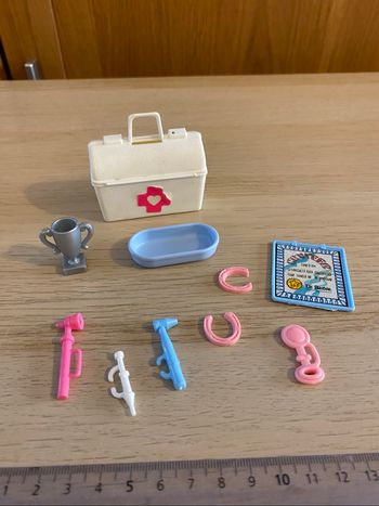 Accessoires lot Barbie Mattel vétérinaire médecin docteur