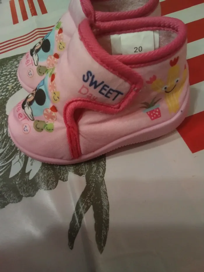 Chaussons bébé pointure 20 bon état - photo numéro 3