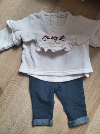 🌴 Ensemble fille taille 3 mois pull disney minnie et jean