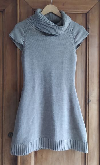 Robe pull 2elles taille unique.