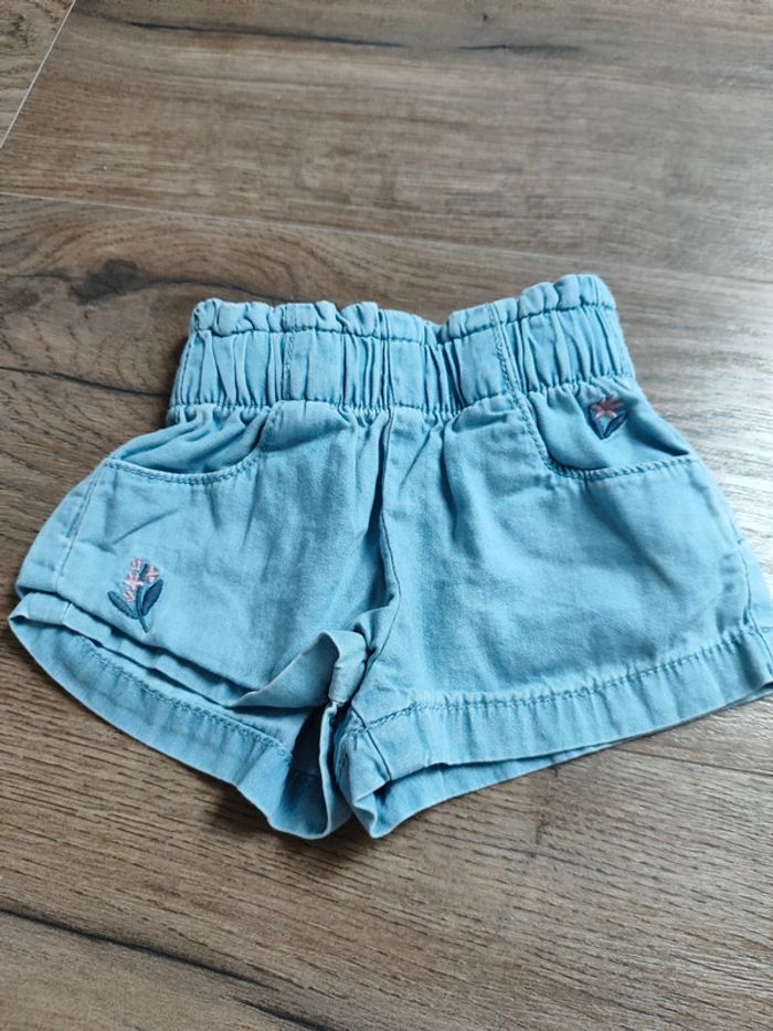 Lot short 3 mois - photo numéro 5