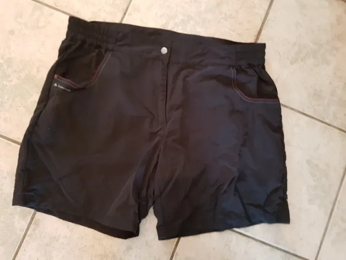 Short sport, Décathlon,  taille 44