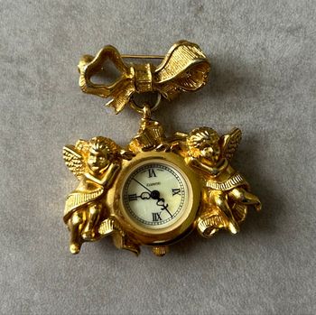 Broche montre angelots/anges savon vintage montre à quartz Japan movt